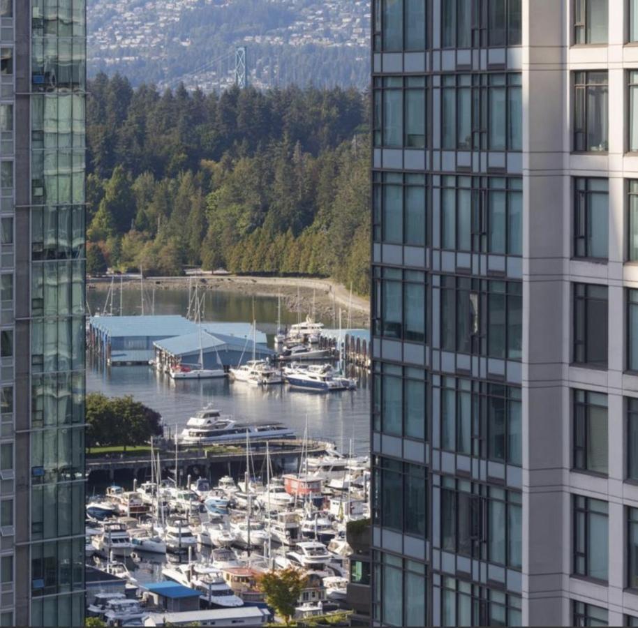 Robson & Granville Luxury Suite Vancouver Esterno foto